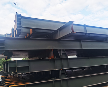 重型钢结构安装过程中如何保障结构稳定性？